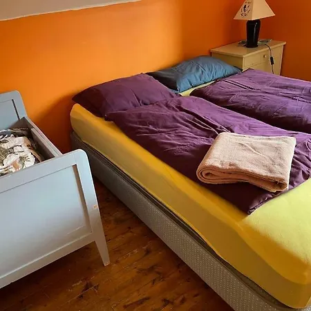 Nydelig Smabruk Med Hus Og Fjos Og Badstu