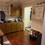 Nydelig Smabruk Med Hus Og Fjos Og Badstu Сasa de vacaciones Gratangen