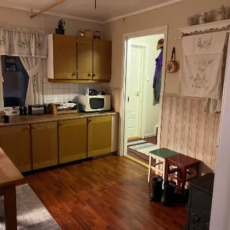 Nydelig Smabruk Med Hus Og Fjos Og Badstu Σπίτι διακοπών Gratangen